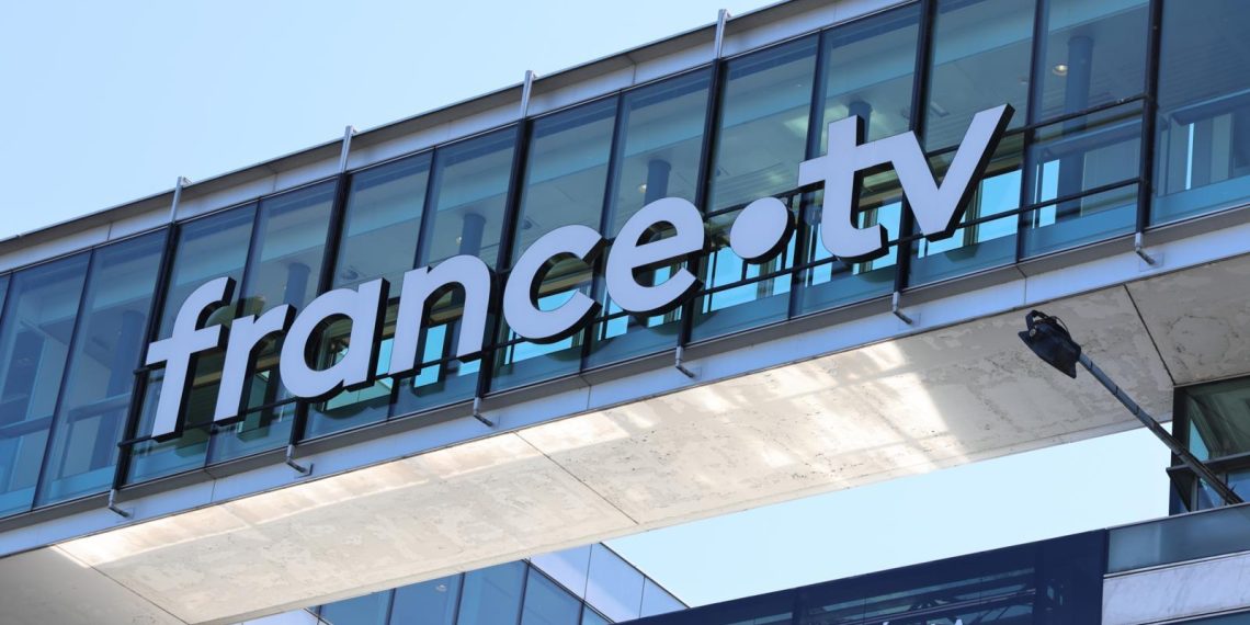 Déni, gabegie, panique : le naufrage de l’audiovisuel public