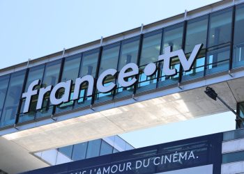 Déni, gabegie, panique : le naufrage de l’audiovisuel public