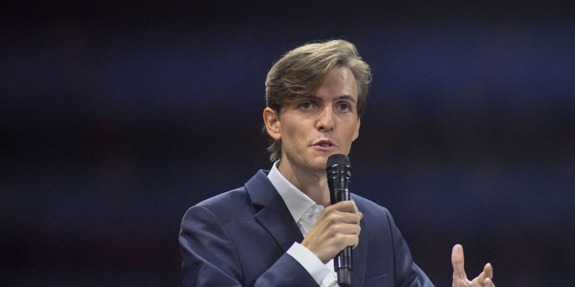 Un antifa condamné pour l’agression d’Erik Tegnér et de sa compagne