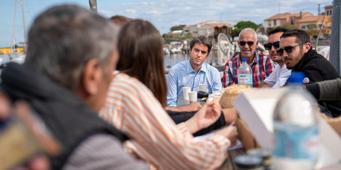 Présidentielle 2027 : Gabriel Attal en tournée provinciale à la Chirac