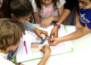 Éducation sexuelle à l’école : un contrôle des intervenants réclamé