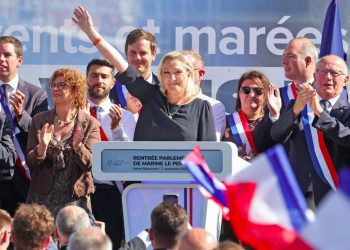 «Lui aussi sera censuré» : l’avertissement de Marine Le Pen au futur Premier ministre