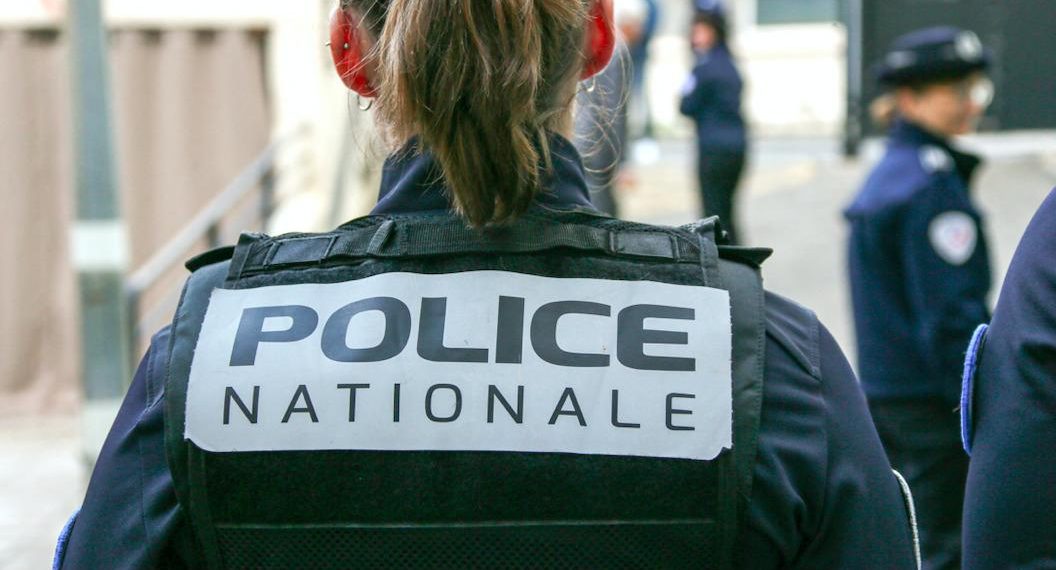 Vannes : un migrant se déshabille devant des policières pour qu’on le renvoie en Afghanistan… en vain