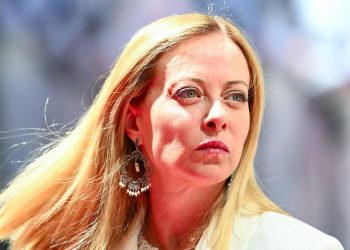 «Nous sommes prêts à gouverner partout dans le monde» : Meloni exprime son soutien aux conservateurs en France