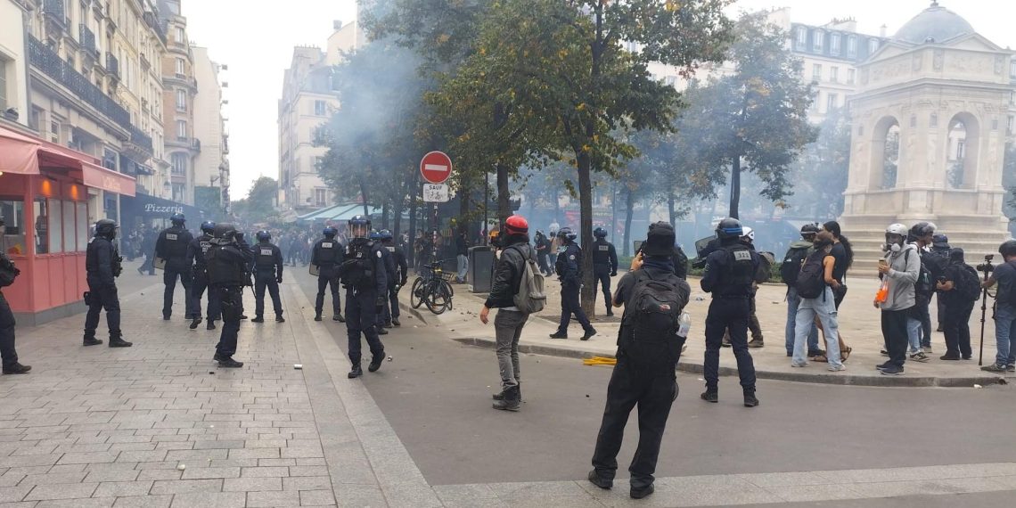 «Brûlez les keufs !» : à Châtelet, la manifestation du 10 septembre plombée par l’extrémisme