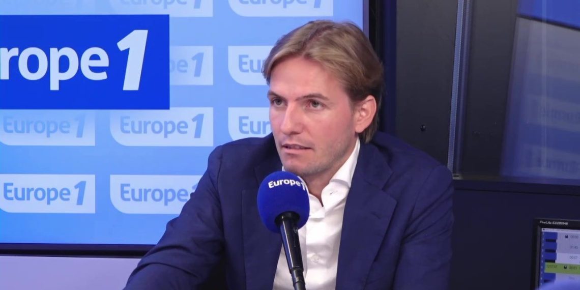 Christine Kelly et vous – «Une majorité de Français détestent Emmanuel Macron», tonne Erik Tegnér