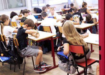 Rentrée scolaire : des parents en colère contre le programme d’éducation sexuelle