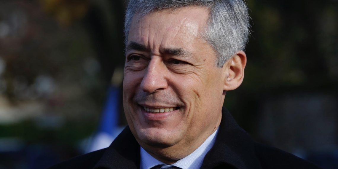 Henri Guaino : Le naufrage des politiciens et l’exigence d’un chef