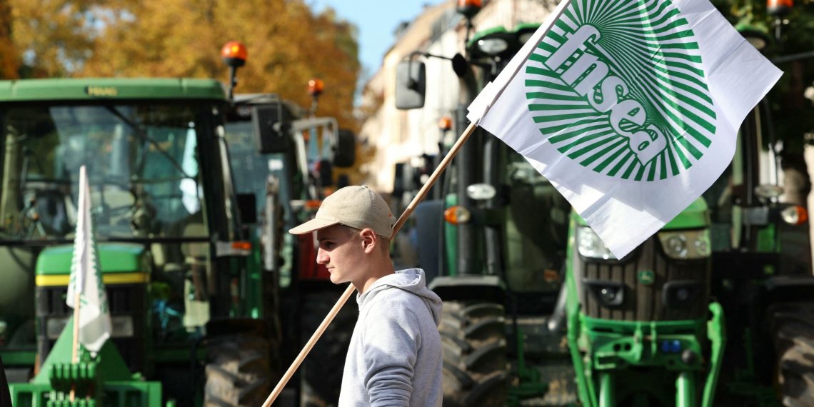 À Arras, colère des agriculteurs contre l’acétamipride, autorisé ailleurs mais interdit en France