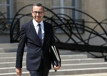 Bruno Retailleau met la pression sur Sébastien Lecornu et le PS