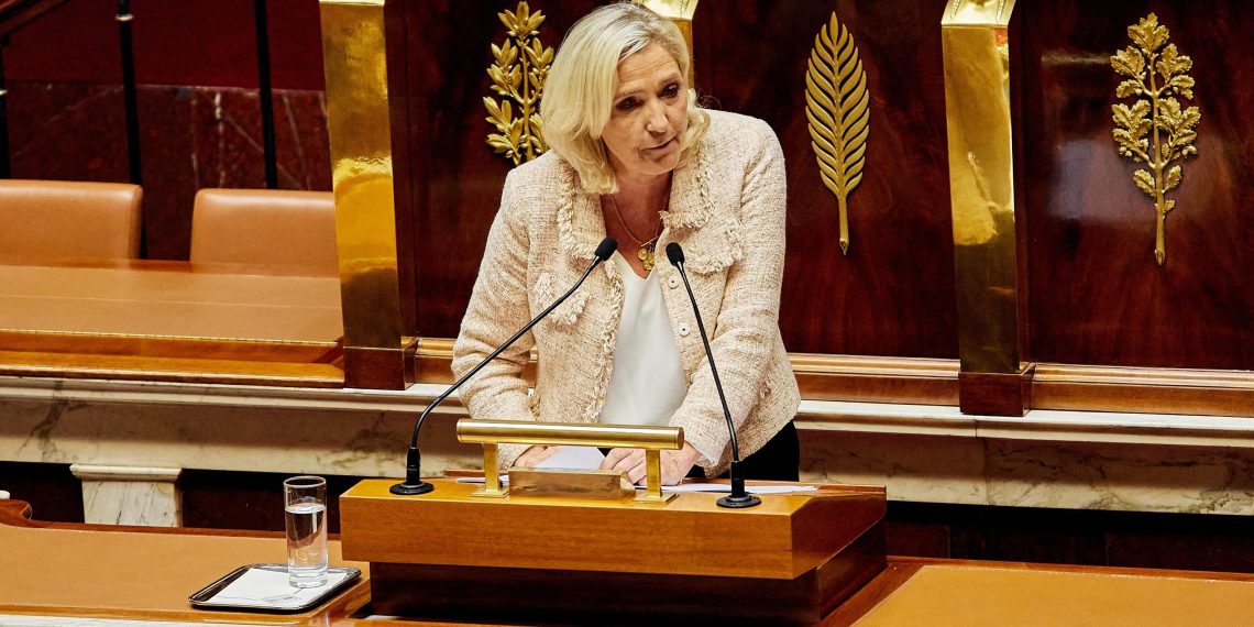 «Porte-voix de l’extrême-gauche» : Marine Le Pen riposte aux propos virulents de Matthieu Pigasse contre le RN