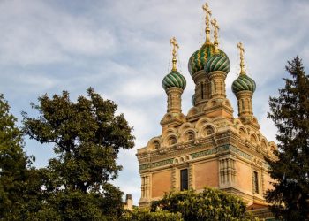 L’église de la Nativité et de Saint Nicolas, un visage singulier de la foi orthodoxe