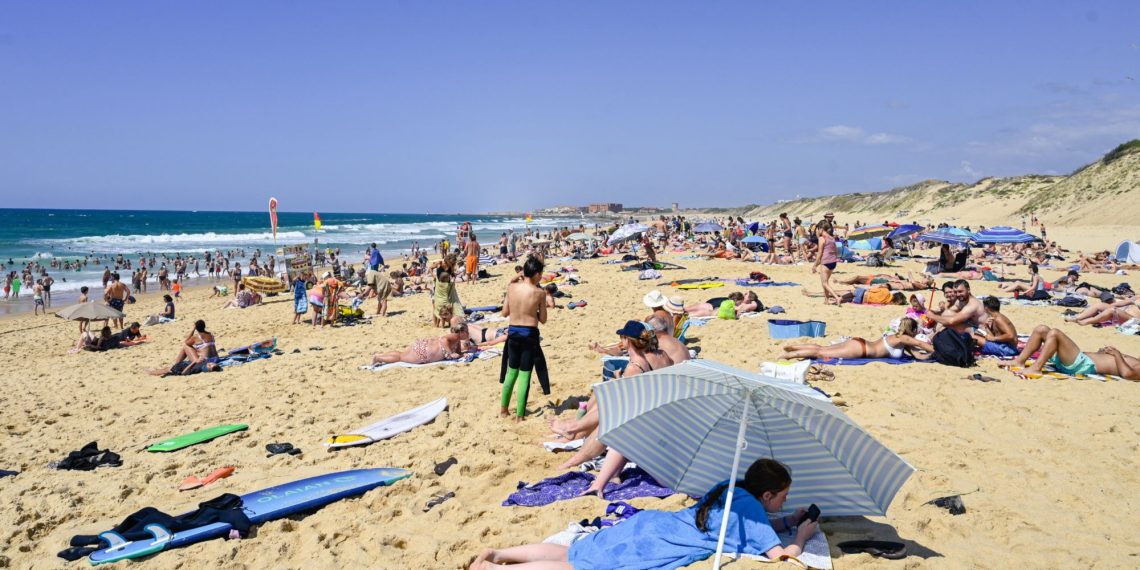 Dernière vague de chaleur dans le sud : les habitants et les touristes profitent des derniers rayons du soleil