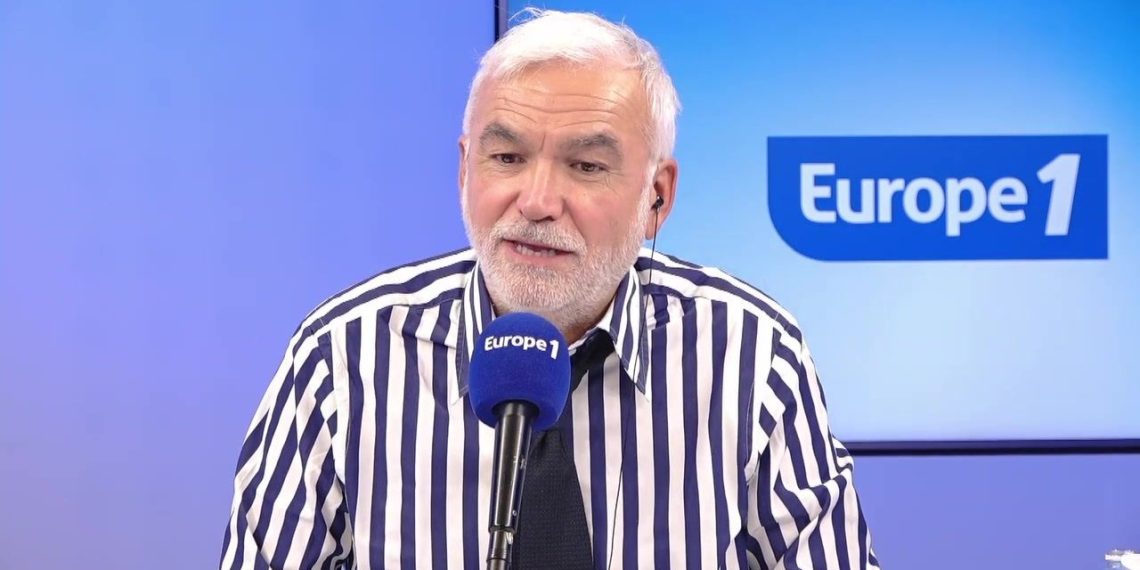 Éric Dupond-Moretti qualifie les chroniqueurs de CNews de «fachos» : Pascal Praud lui répond