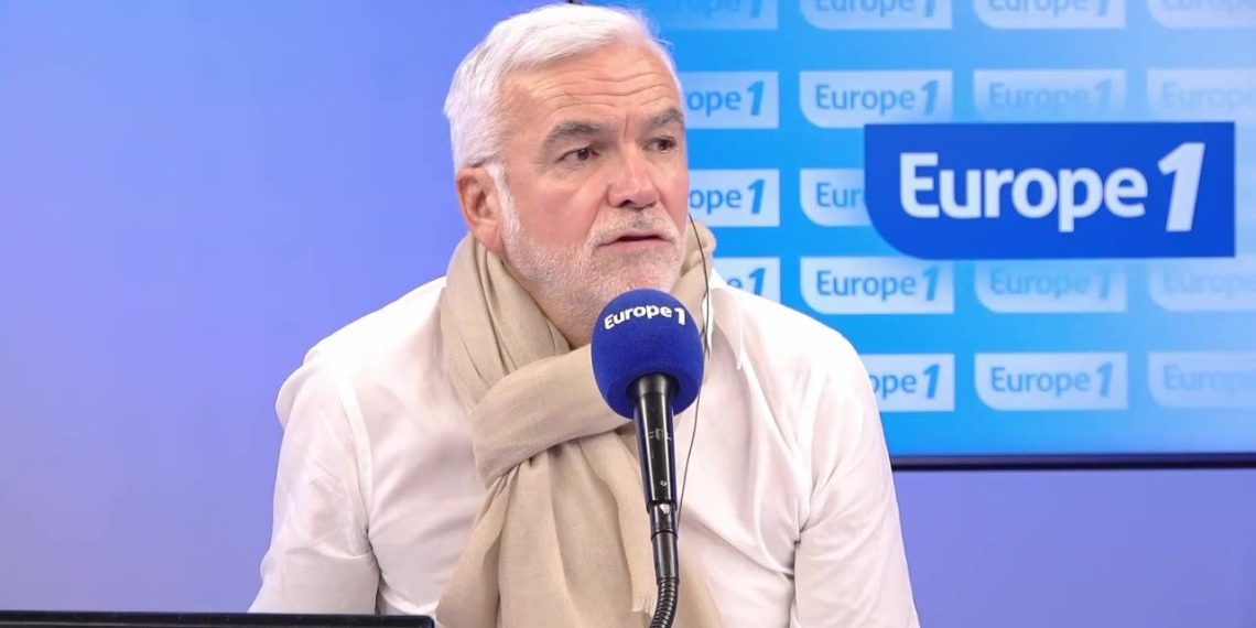 «La mort de Coluche a été un traumatisme pour notre génération», se souvient Pascal Praud