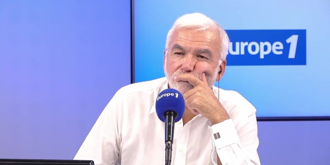 Journalistes, enseignants… «Toutes ces professions intellectuelles ont basculé à gauche», estime Pascal Praud