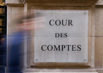 Dette publique : trois économistes appellent à des mesures radicales pour sauver l’économie française