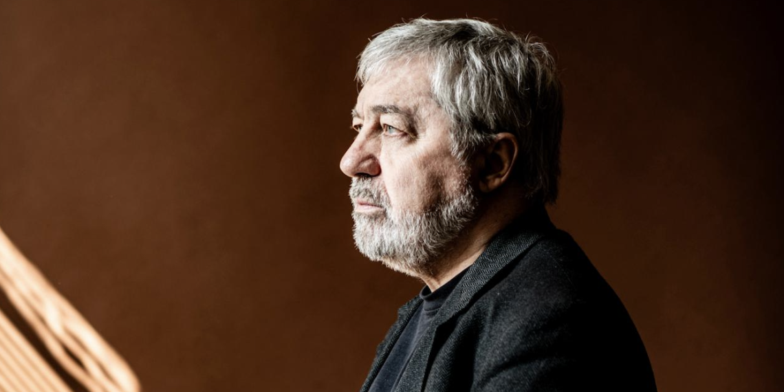 Sorj Chalandon : des illusions maoïstes aux doutes d’un écrivain