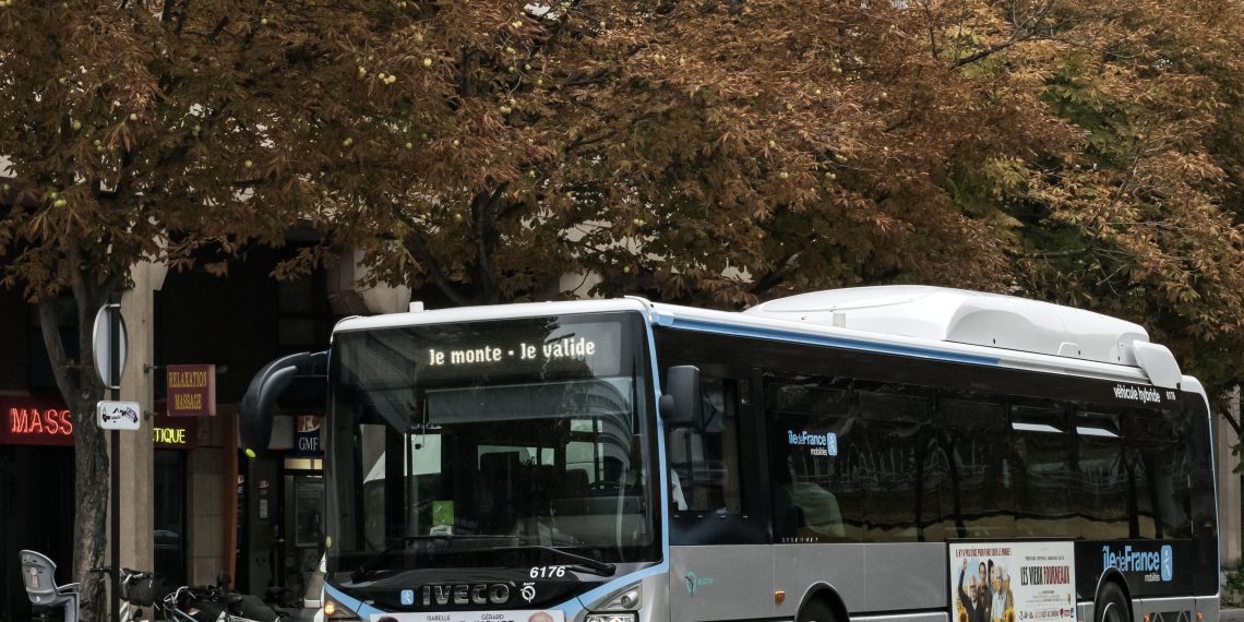 Paris : un individu vole un bus de la RATP et parcourt 13 kilomètres avant d’être interpellé