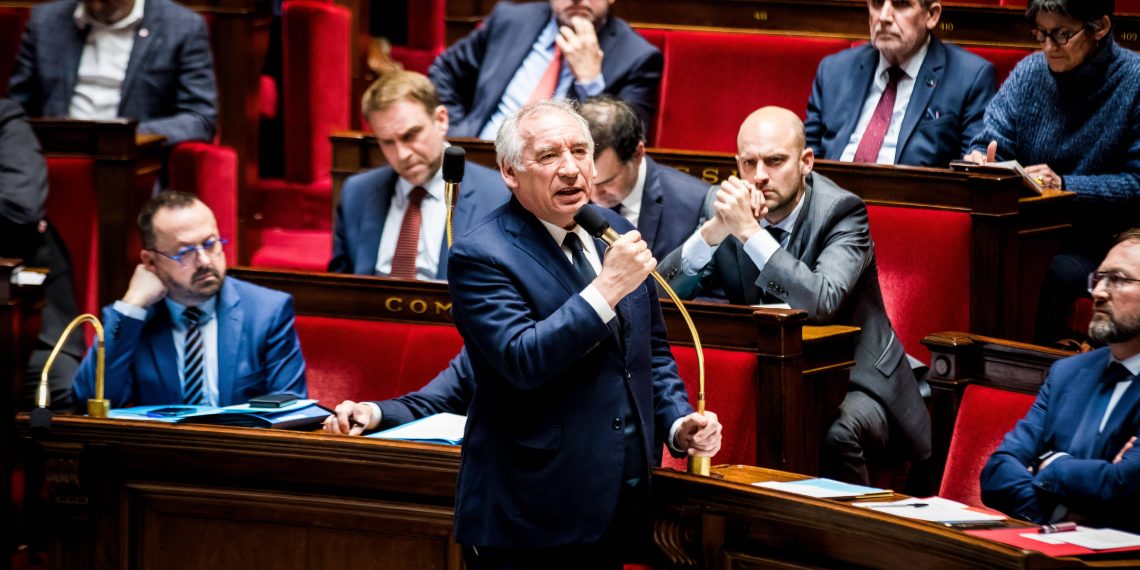 Dissolution, nouveau Premier ministre… Quand les bookmakers parient sur l’avenir de la France