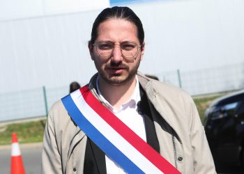 18 septembre à Lille : le député LFI Aurélien Le Coq tente d’empêcher une intervention de police