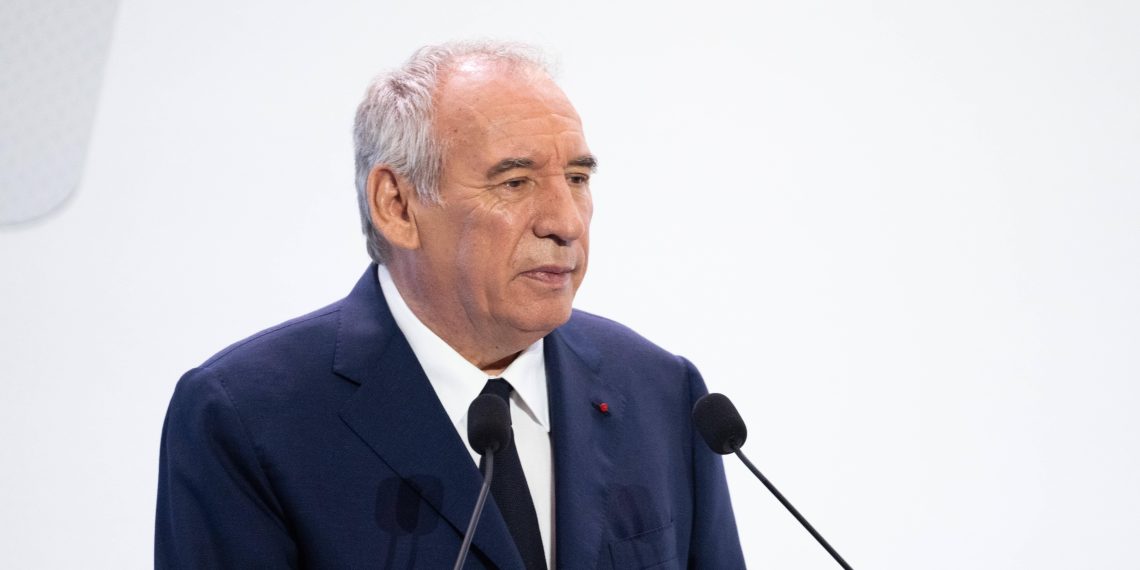 Immigration : François Bayrou durcit les conditions d’accès à l’AME