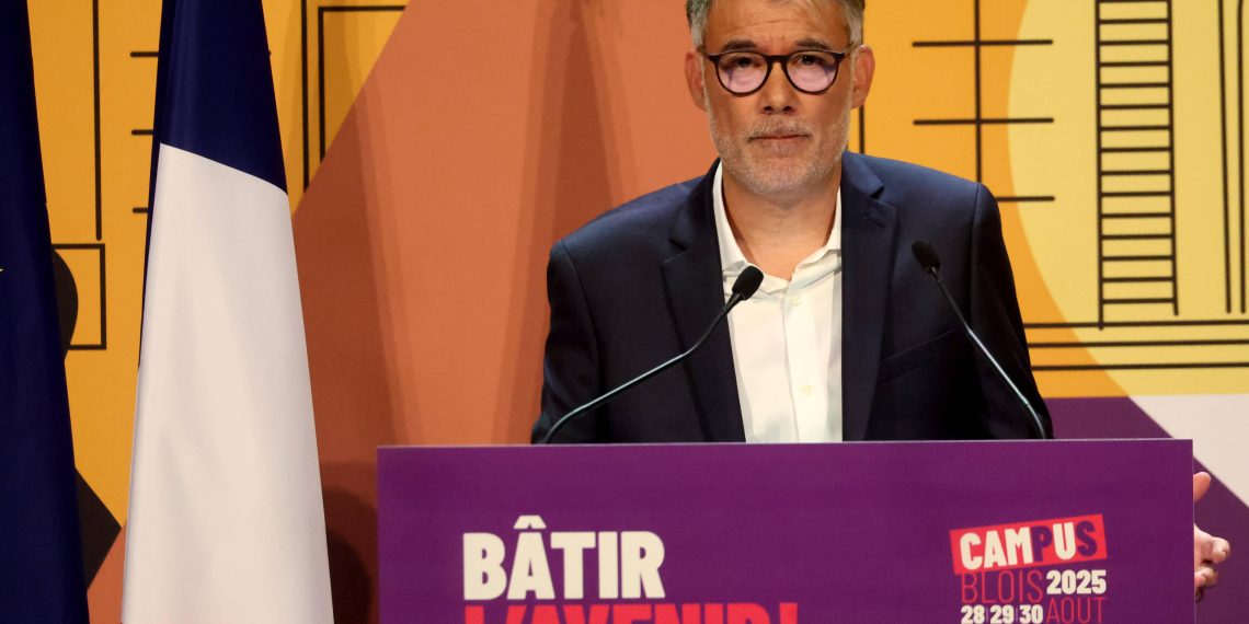 Dissolution, alliance avec LFI, budget : la stratégie impossible du Parti socialiste