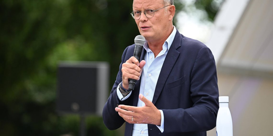 «Ce président n’aime pas beaucoup les Premiers ministres» : la pique d’Édouard Philippe à l’encontre d’Emmanuel Macron