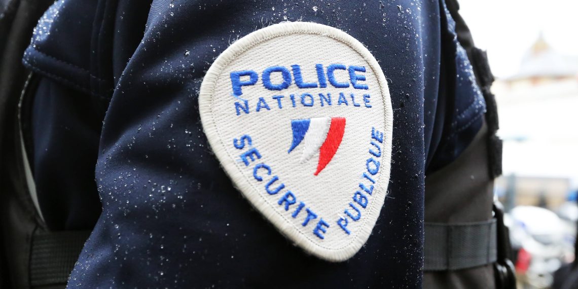 Reims : sept policiers hors service violemment agressés près du commissariat
