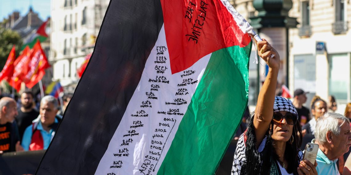 Lyon : un jeune Palestinien menace de se suicider si sa famille n’est pas accueillie en France