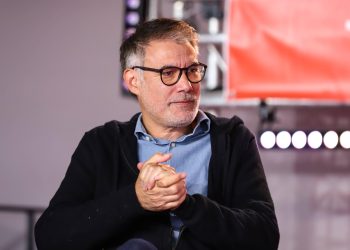 «Surenchère démagogique et clientéliste» : Olivier Faure appelle à hisser le drapeau palestinien sur les mairies