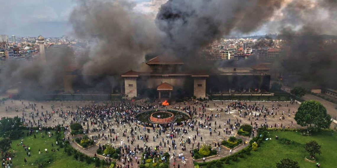 Parlement incendié, 19 morts, plus de 400 blessés… Ce que l’on sait des émeutes meurtrières au Népal