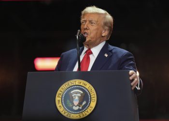 «Je ne veux pas leur bien» : aux obsèques de Kirk, Trump cible la violence de gauche et met en garde ses ennemis