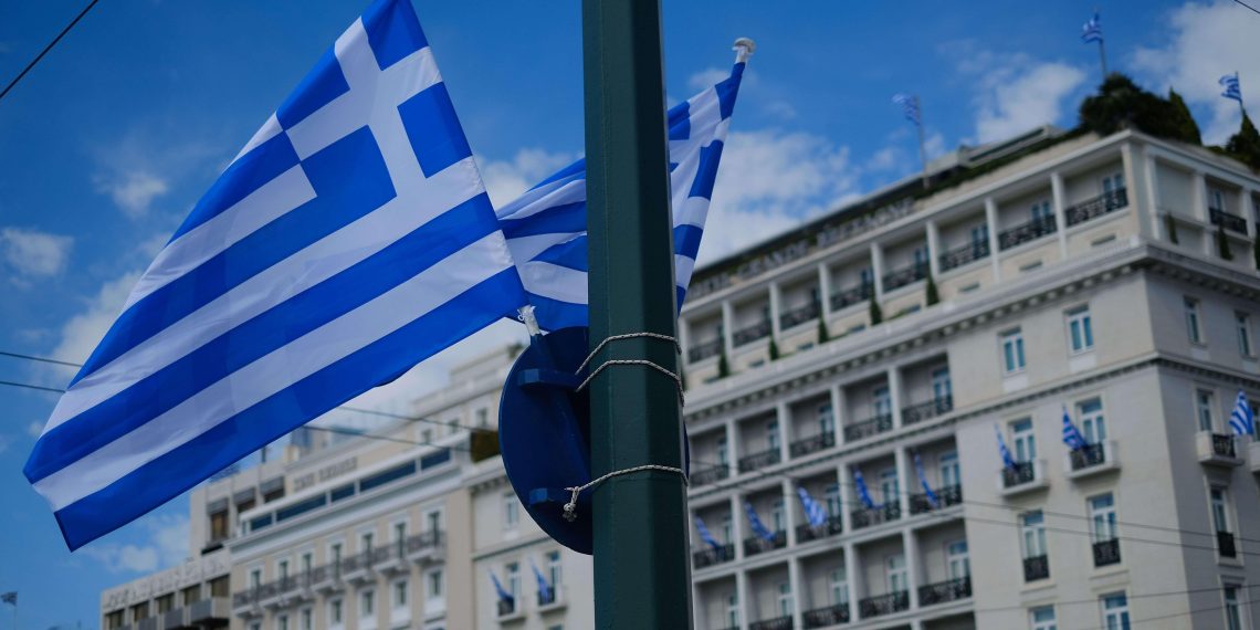 La Grèce mise sur les baisses d’impôts pour relancer la natalité