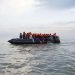 Grèce : des touristes empêchent des migrants de débarquer sur une plage