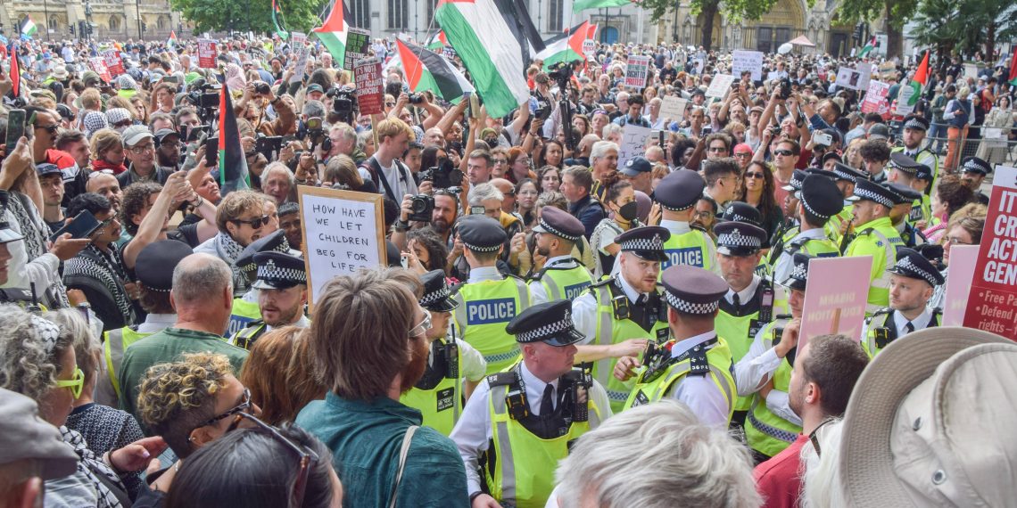 Manifestation à Londres : plus de 400 arrestations de soutiens à Palestine Action