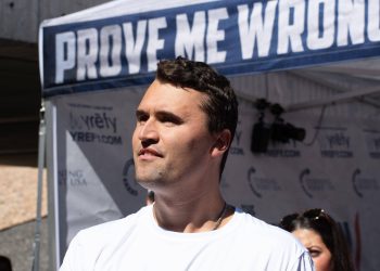 «C’était pour aller plus vite» : une journaliste du Monde prise en flagrant délit de mensonge sur Charlie Kirk