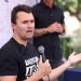 Chrétien, père de famille… Qui était Charlie Kirk, militant trumpiste assassiné aux États-Unis ?