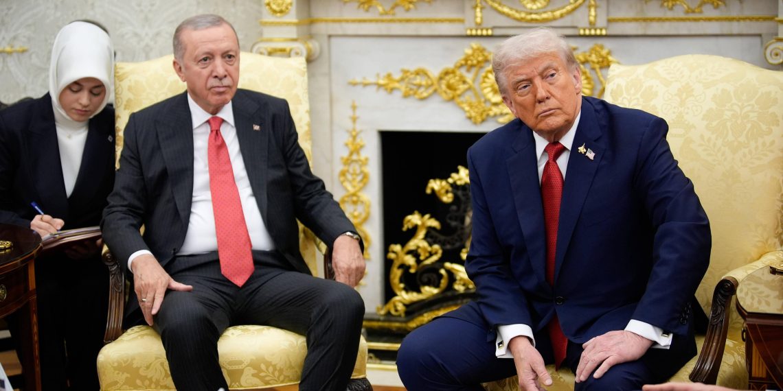États-Unis : Trump ironise sur les «élections truquées en Turquie» face à Erdogan