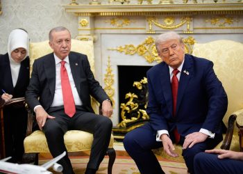États-Unis : Trump ironise sur les «élections truquées en Turquie» face à Erdogan