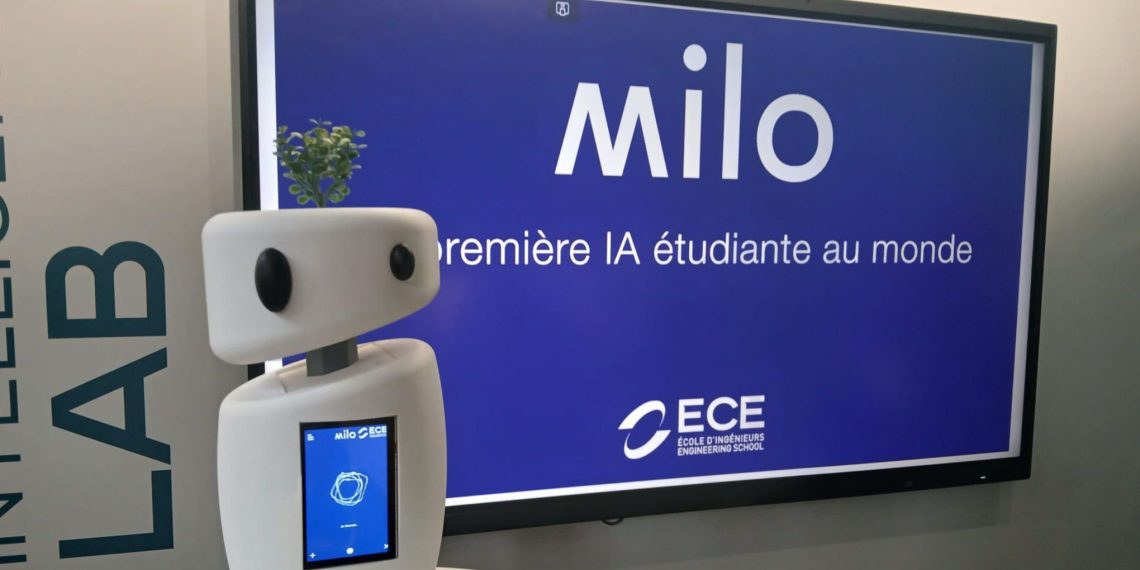 «C’est l’étudiant sympa qui est toujours prêt à t’aider» : Milo, un robot IA au service des étudiants de l’ECE à Paris