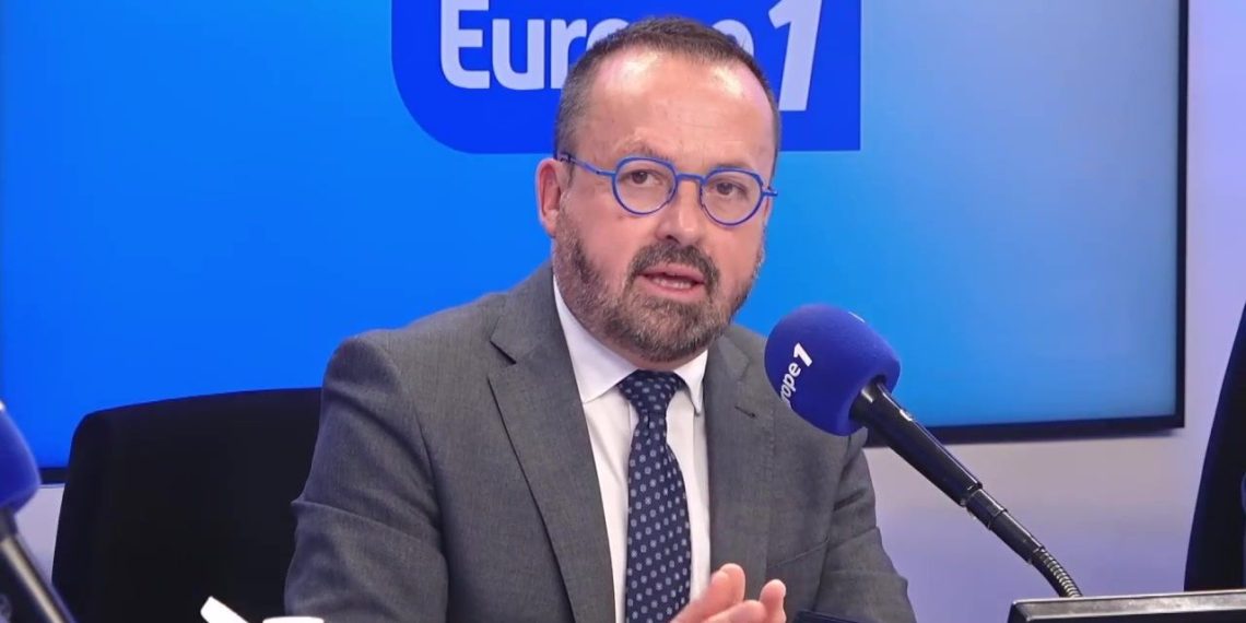 Pascal Praud et vous – AME : «On peut faire preuve de fermeté et d’humanité», affirme le ministre de la Santé Yannick Neuder