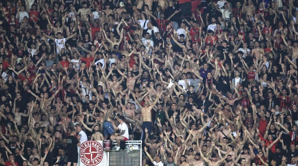 «Daech, Daech, on t’enc…» : le match Nice-OL interrompu après un chant hostile à l’État islamique