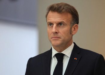 Les drones violant l’espace aérien européen «peuvent être détruits», affirme Macron