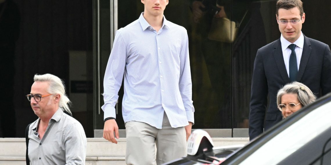 Le cycliste franco-allemand Lennart Monterlos, détenu plusieurs mois en Iran, de retour en France