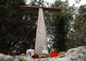 Corse : le maire de Quasquara défie la justice pour sauver sa croix chrétienne