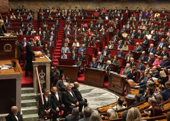«Vous voterez» : Sébastien Lecornu met l’Assemblée au pied du mur