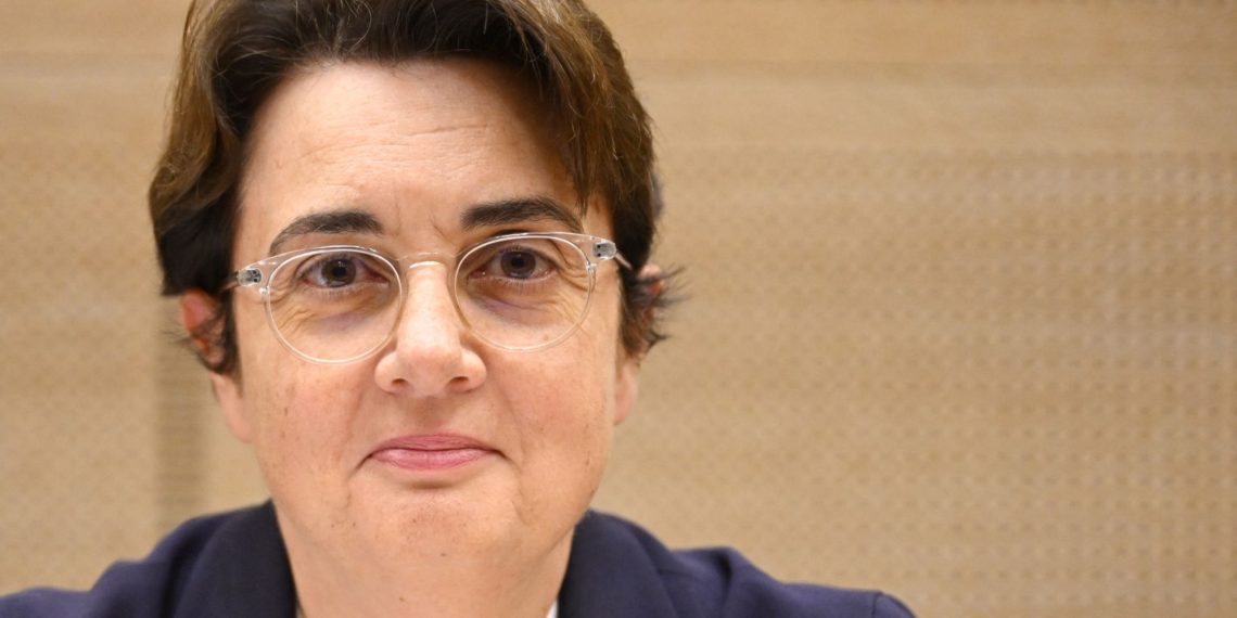 «Je prends ma part de responsabilité» : face aux sénateurs, la directrice du Louvre regrette un sous-investissement chronique en matière de sécurité