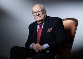 De droite et à abattre – Jean-Marie Le Pen, l’homme qu’on a voulu envoyer aux enfers