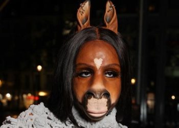 Paris : le masque de cheval d’une célèbre DJ allemande provoque la stupeur à la Fashion Week